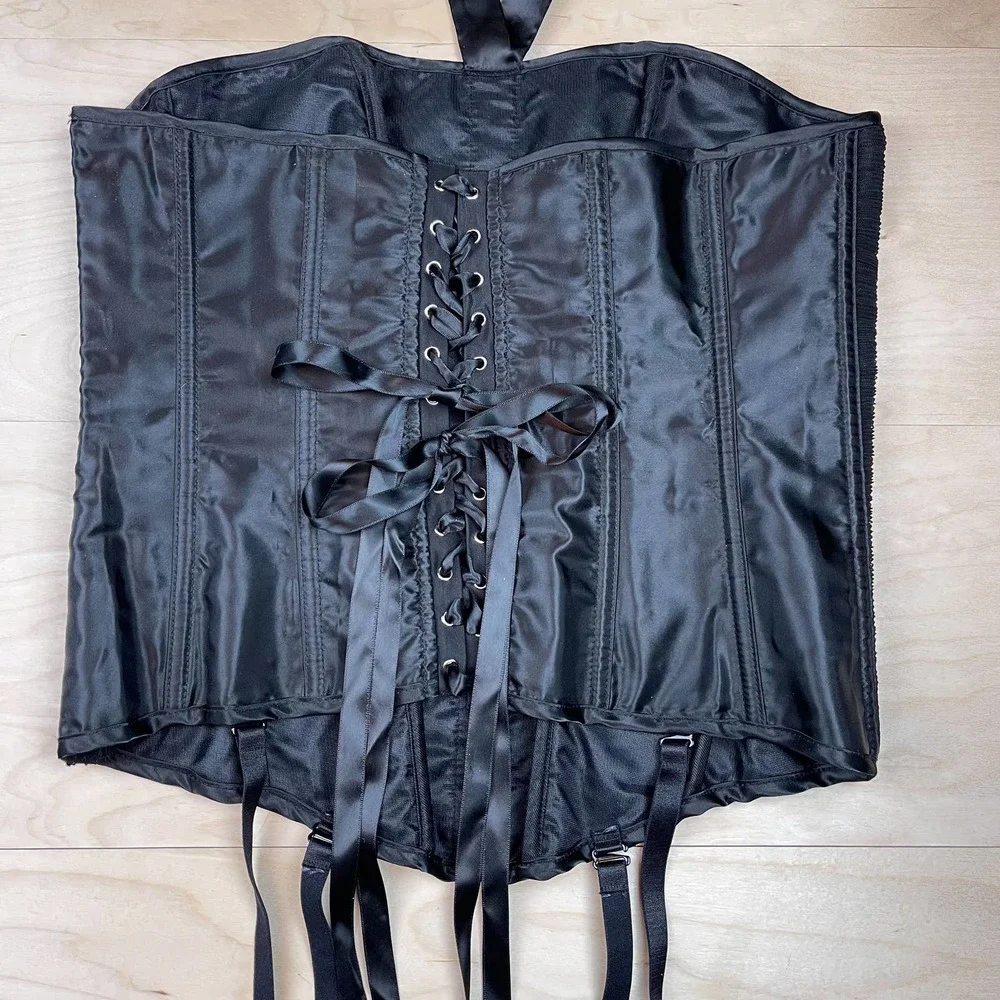 Vintage Y2K Frederick's of Hollywood Black Back Lace Up Corset - Picture 6 of 10